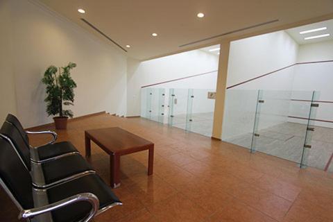 Appartamento Cozy 1Br In Iconic Tower Abu Dhabi Esterno foto