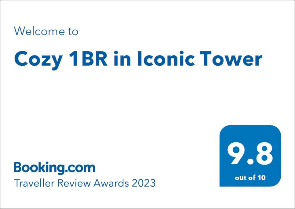 Appartamento Cozy 1Br In Iconic Tower Abu Dhabi Esterno foto